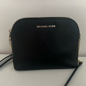 Black Michael KORS Crossbody